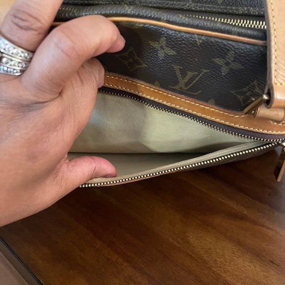 Authentic Louis Vuitton Monogram Cite GM - Picture 3 of 16